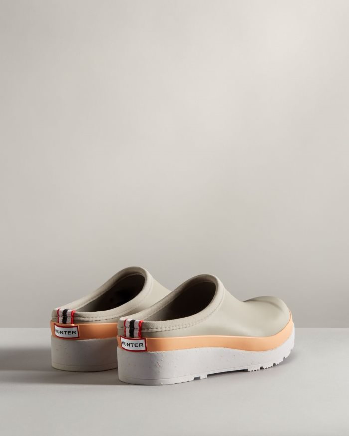 Grey / Coral Women's Hunter Play Speckle Sole Clogs | j903a2jp