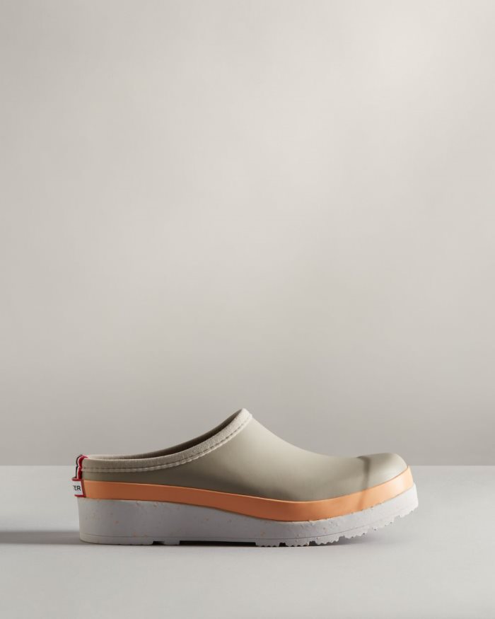 Grey / Coral Women's Hunter Play Speckle Sole Clogs | j903a2jp